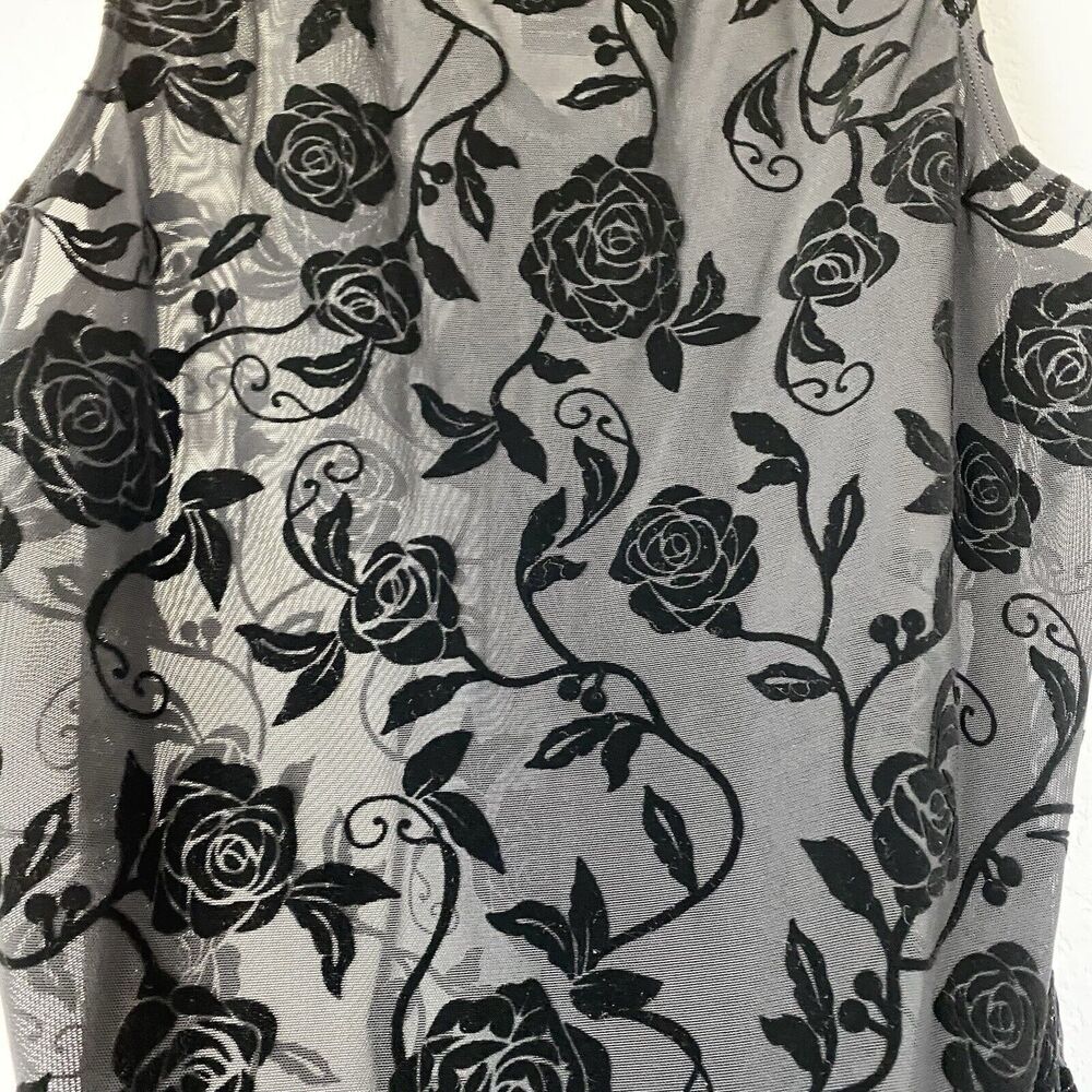 Torrid Black Flocked Rose‎ Mesh V-Neck Bodysuit Semi-Transparent 1X Whimsigoth - Picture 3 of 9